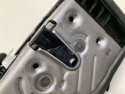 Bmw 7 g12 2016 door lock with locking motor front right 2581894-