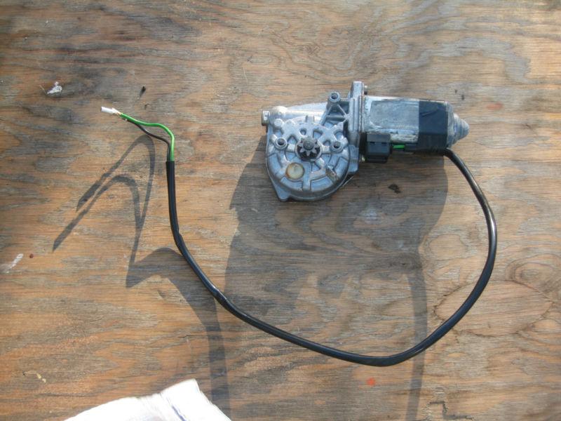 77-84 mercede benz w123 240d 300d 300cd 300td lr left rear window motor 8 tooth