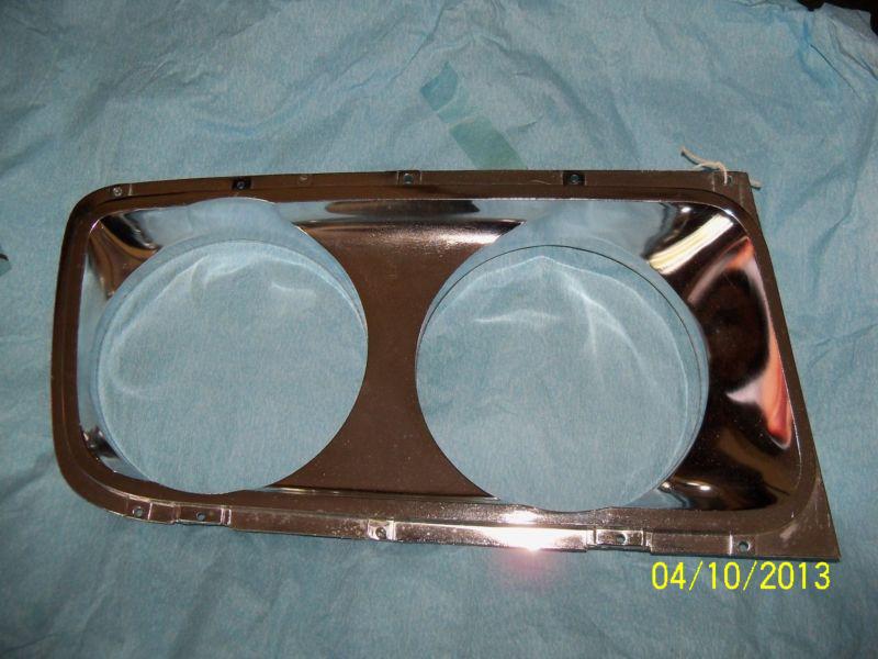 Nos mopar 1965/65 chrysler 300l, 300 & new yorker left & right head lamp bezels 