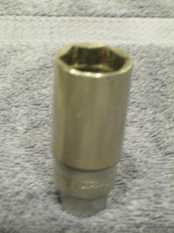 Find SnapOn Tools 3/8" drive 13/16" / 20.6mm spark plug socket S9704F