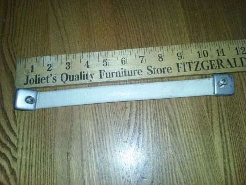 Beechcraft c23 musketeer  handle assist  58-530134-11