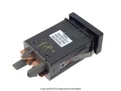 Volkswagen (1998-2005) hazard switch with relay trw / mera oem