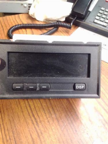 04 05 endeavor info-gps-tv screen front dash w/o rear monitor limited us market