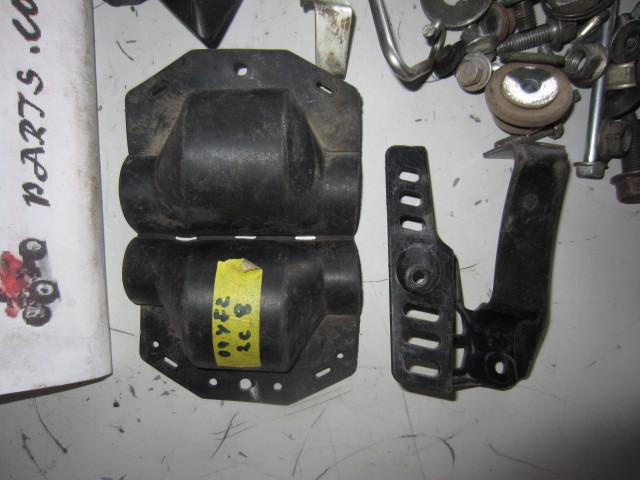 09 YFZ 450R Bolts and miscellaneous parts 1329, US $31.49, image 5