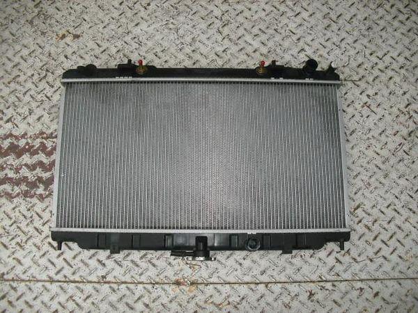 Nissan wingroad 2002 radiator [9720400]