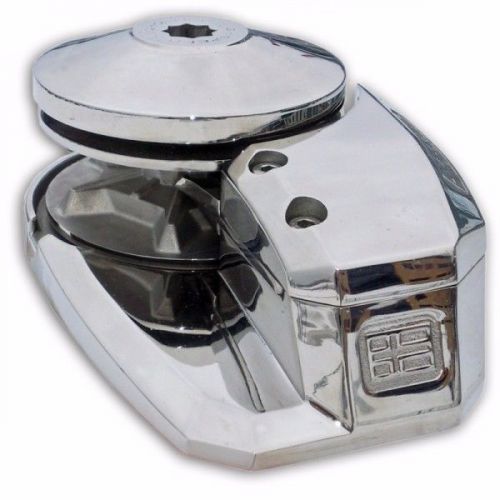 Mako 1500w, 24v, 3/8" gypsy, windlass