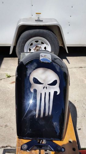 Punisher fuel tank w/ both fenders side covers kawasaki kz 550 ltd 1983