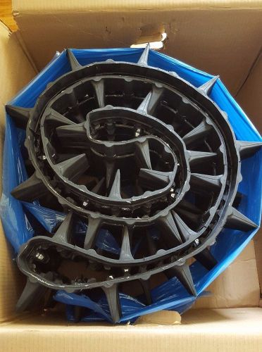 Nib new camoplast 9220m challenger x3 snowmobile track 15" x 162" x 3"