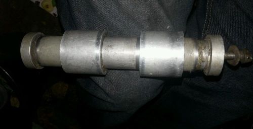 Aircraft nose wheel axle  assembly