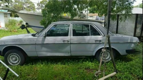 300d mercedes with title