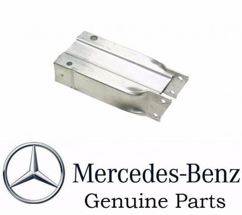 Mercedes w204 c300 c350 genuine front right bumper support bracket 2046200995