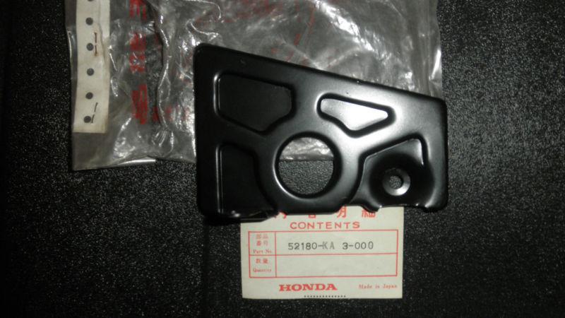 Nos oem 1981 honda elsinore cr125 chain splash guard 52180-ka3-000