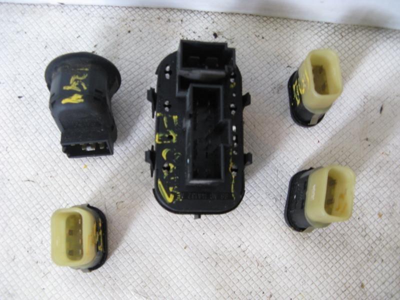 00-02 03 04 05 06 07 FOCUS LEFT DRIVER L. ELECTRIC DOOR WINDOW SWITCH MASTER SDN, US $49.00, image 2