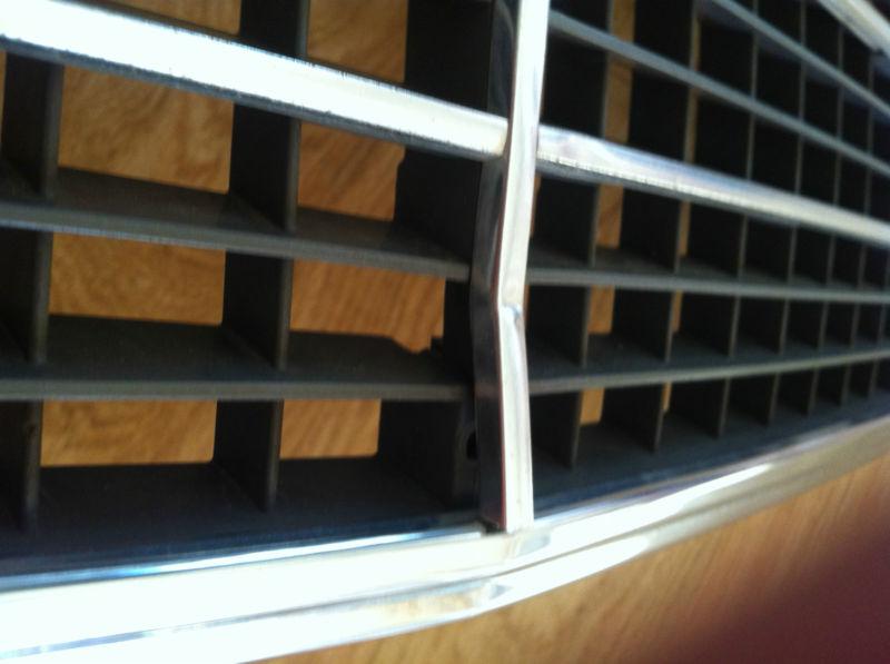 Mercedes-Benz W124 hood grill, USED, OEM, US $45.00, image 2