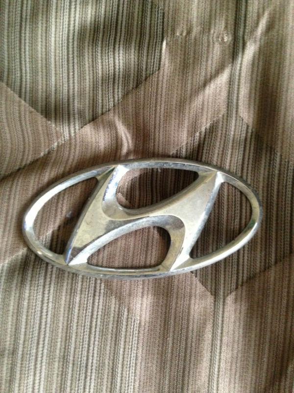 Sell Hyundai Emblem 5 1/8 Long by 2 5/16 Tall in Eau Claire, Wisconsin