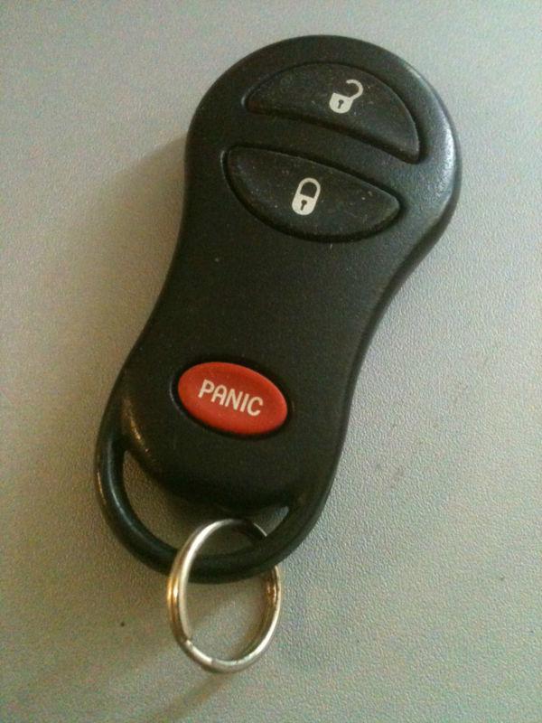 01 - 03 chrysler town & country voyager keyless entry remote gq43vt17t