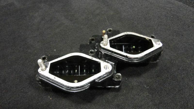 Lower intake manifold w/2 reed boxes #437338 johnson/evinrude 1994-2001 (507)