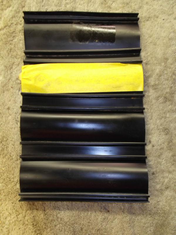 Sell 07 08 09 10 11 Dodge Caliber Glove Box Cooler Mat in Bloomfield