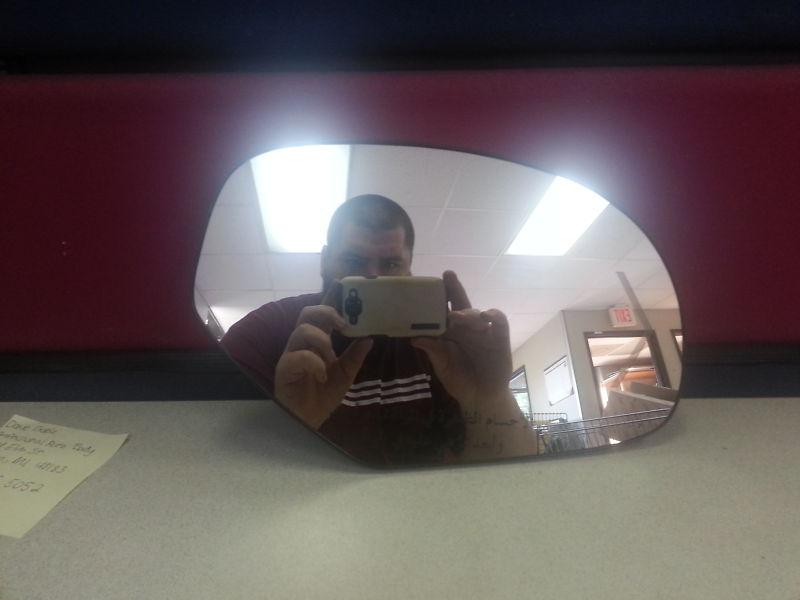 Cadillac escalade passenger side mirror lens oem 09 10 11 arabic rh