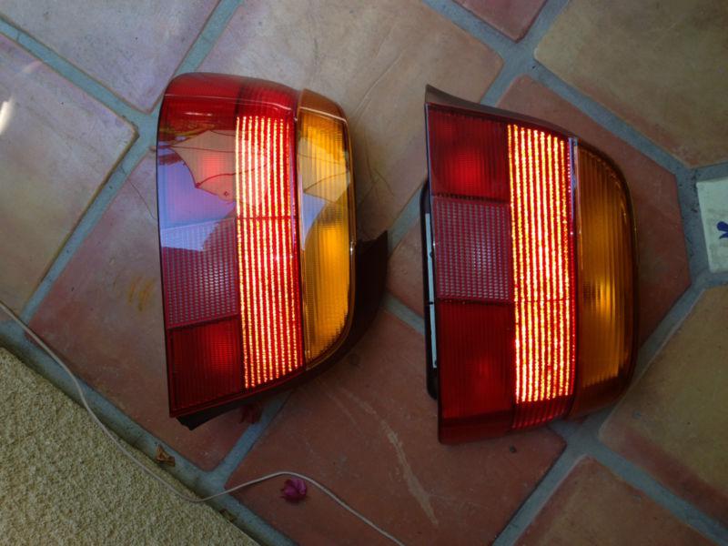  two rear tail lights for 1999 bmw 528 