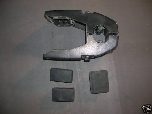 Mercury outboard 25 hp lower motor mounts