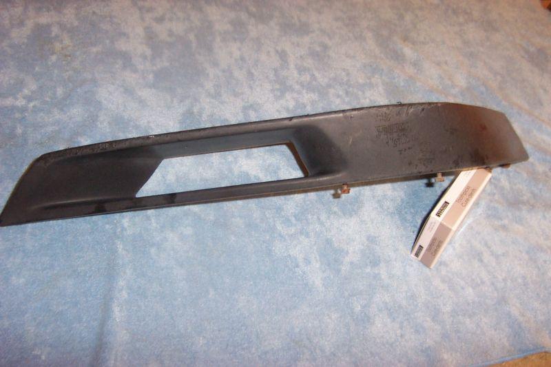 Bumper lower air dam duct #51118114366 bmw 740il 750il e32