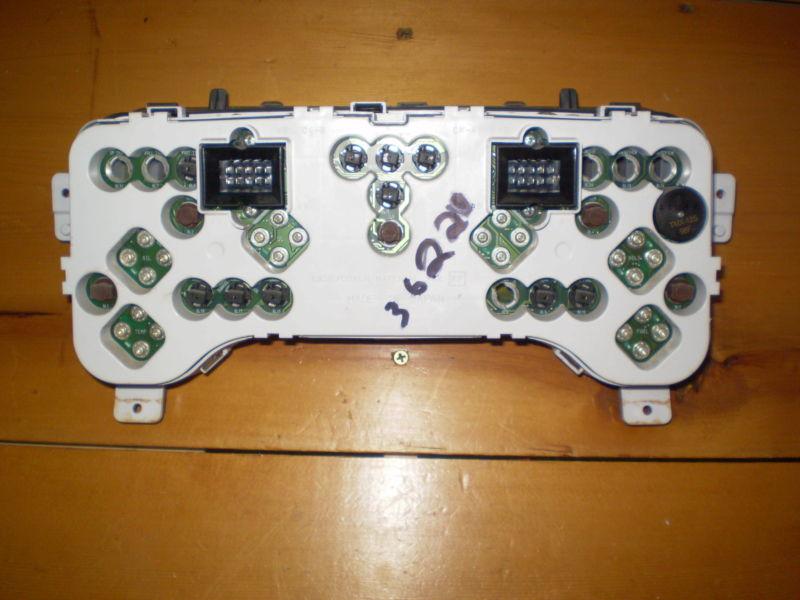 Buy 97 98 99 2000 JEEP WRANGLER SPEEDOMETER GAGE AND TACHOMETER CLUSTER