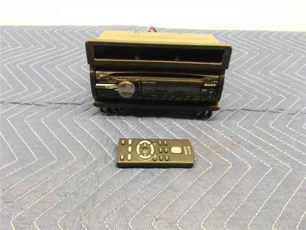 Sony radio cd player am/fm cdx-gt250mp lkq