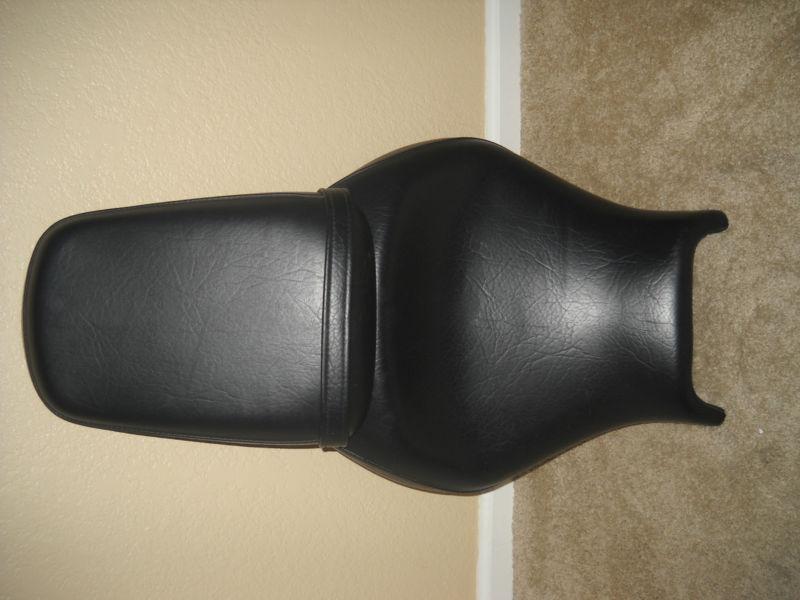 Honda vtx seat solo or 2 person in great condition fits 2003 & maybe other years