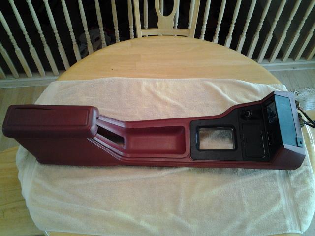 79 80 81 82 83 84 85 86 ford mustang gt mercury capri rs center console red