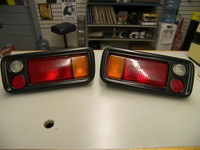 Toyota corolla sr5 tail light assemblies 1975