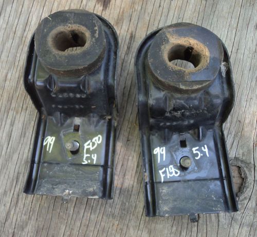 1999 ford f150 f 250 expedition >< radiator hold brackets >< 5.4l