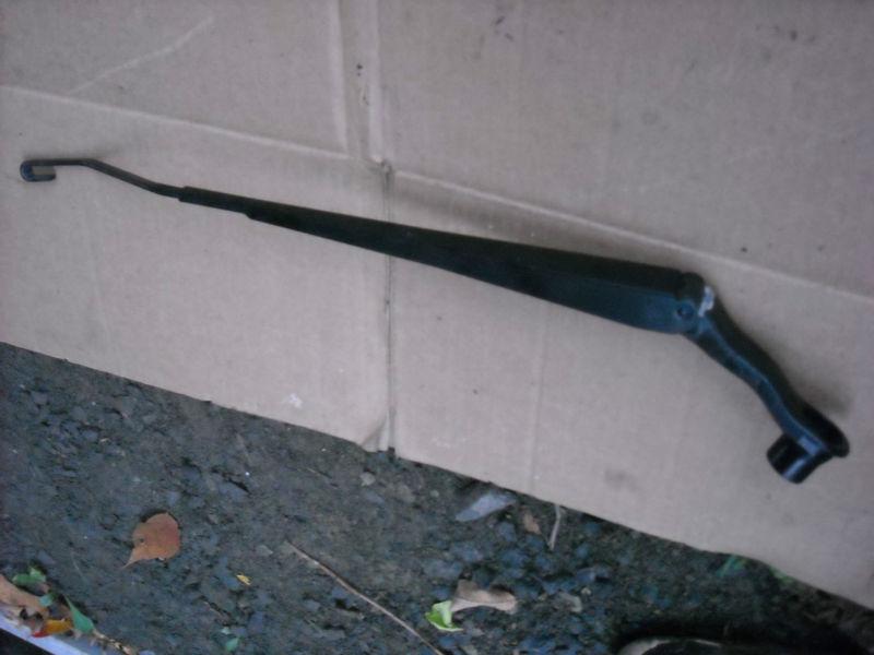 Buy 01 Dodge Intrepid Front Wiper Arm L/H in Richmondville, New York