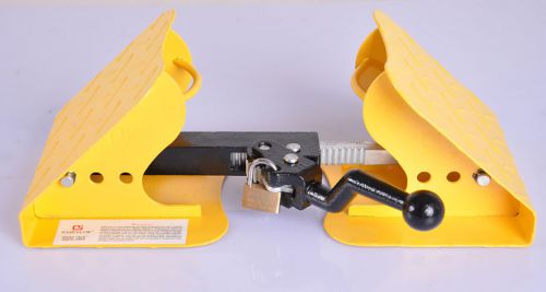 Tandem axle wheel chock  /  12 ½"--20 ½"   /   1pc