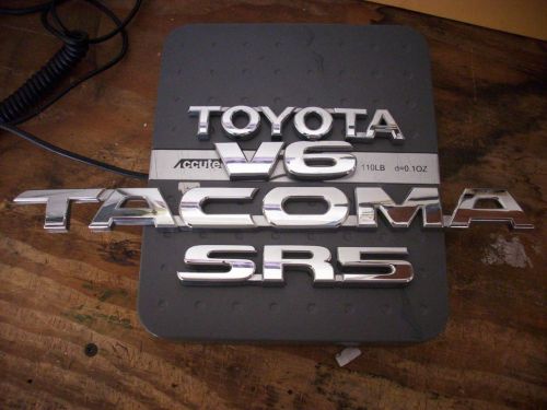 Toyota tacoma sr5 v6 emblem set lot of 4 chrome tailgate