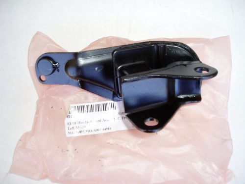Auto trans mount front left  fits 03-05 honda accord