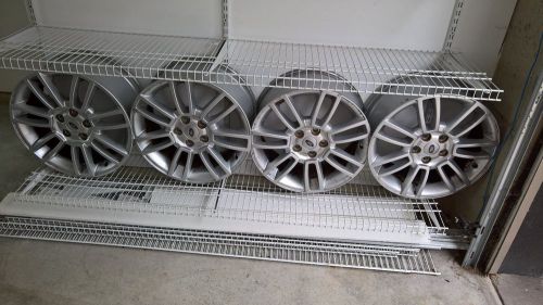 Range rover alloys - set of 4 from 2011 range rover