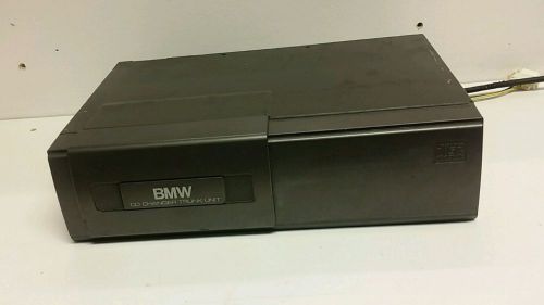 Bmw e36 6 cd changer and bracket 88881600251 oem complete 3 series