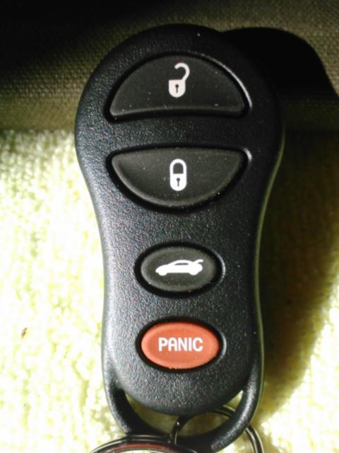  jeep dodge or chrysler factory keyless remote fob fcc#gq43vt17t p/n: 04602260 