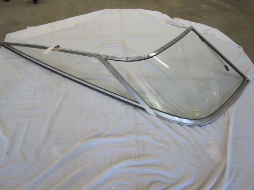 Glastron gs225 starboard side glass