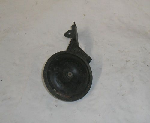 01 yamaha champions edition r1 horn w bracket