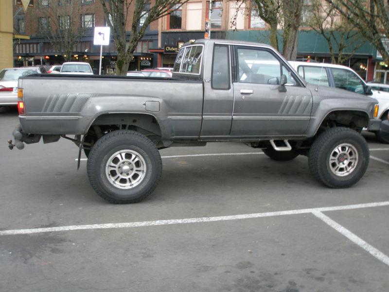 Buy 1984 1985 1986 1987 1988 Toyota 4WD Pickup Truck 22RE Mud Flaps