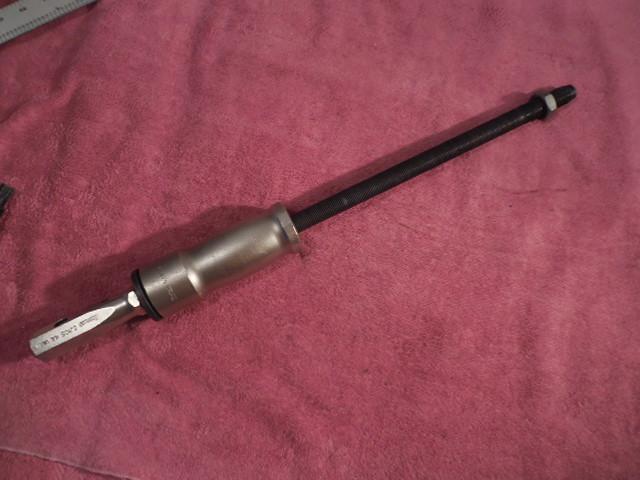 Snap on 3-3/4 pound slide hammer puller cj105-4a & cj97-3 