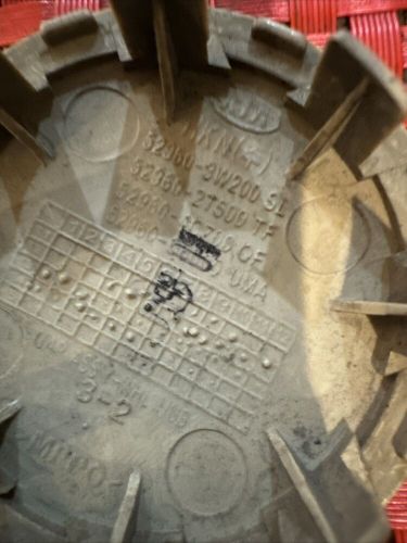 1 OEM Silver Kia Wheel Center Cap Sorento Sedona Rio Soul Forte Optima Sportage, US $15.95, image 2