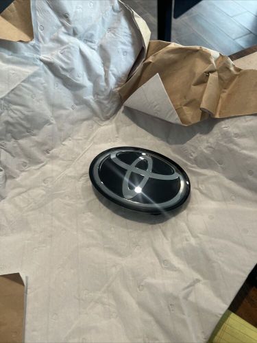 2016-2024 Toyota Corolla Front Grille Emblem, US $39.00, image 6