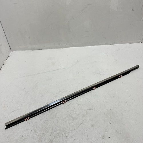 Honda oem pilot 2016-2022 front left driver side door window belt molding