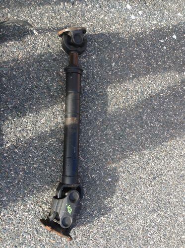 Land rover discovery 2 front driveshaft w. u joints drive shaft 99-01 02 03 04