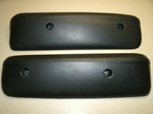 Ford Mustang 1968 Pair Deluxe Armrest Pads Black - New Repo - Nice, US $101.99, image 2