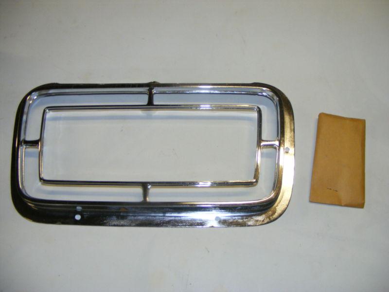 1970 FORD FULLSIZE TAIL LAMP BEZEL RH or LH NOS NEW OLD STOCK D0AZ-13489-B, US $19.99, image 3