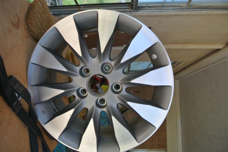Buy Set of 4 2011 Honda Civic OEM mag wheels in Wichita Falls, Texas